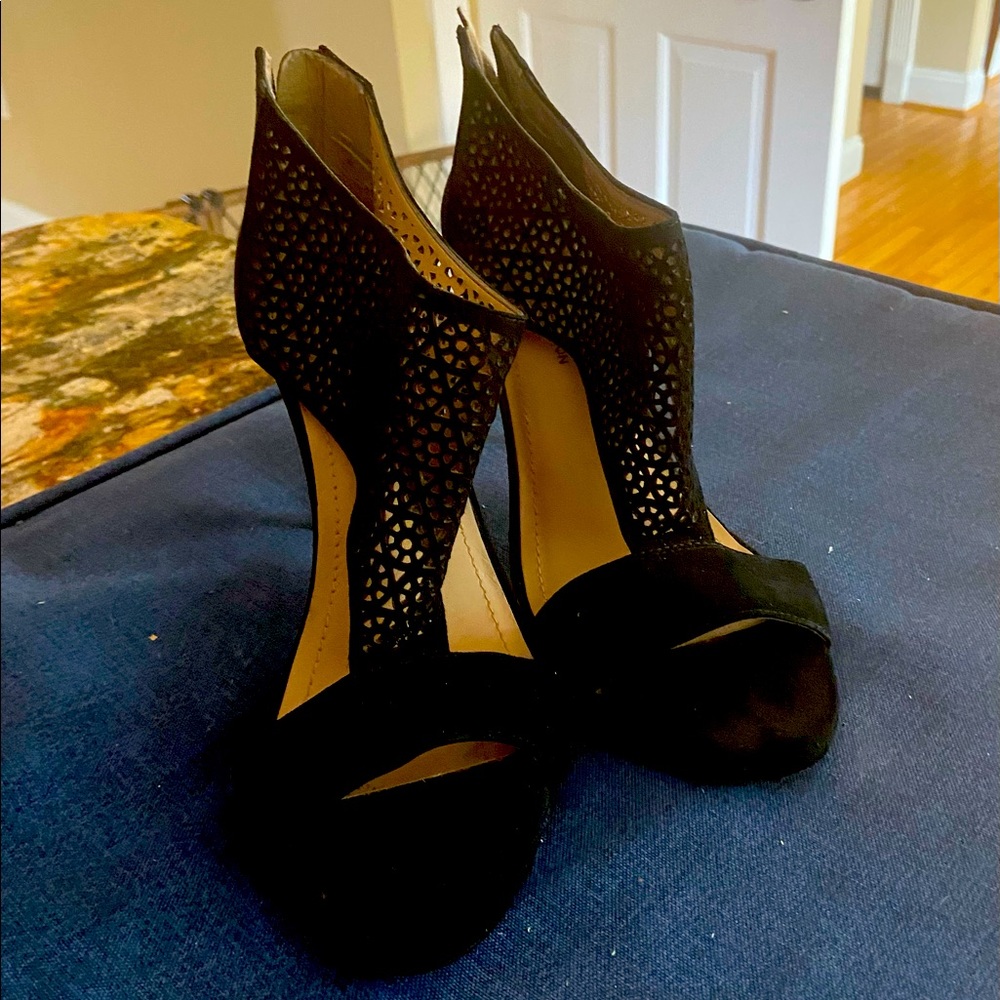 BCBG high heel shoes